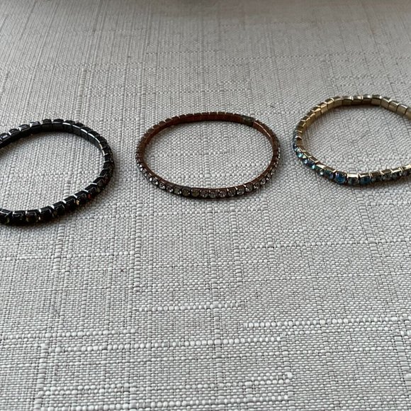 Women Bracelet Set of 3 Bracelet Fashion Jewelry Crytals Accent Stretched Jewelr - Picture 9 of 12